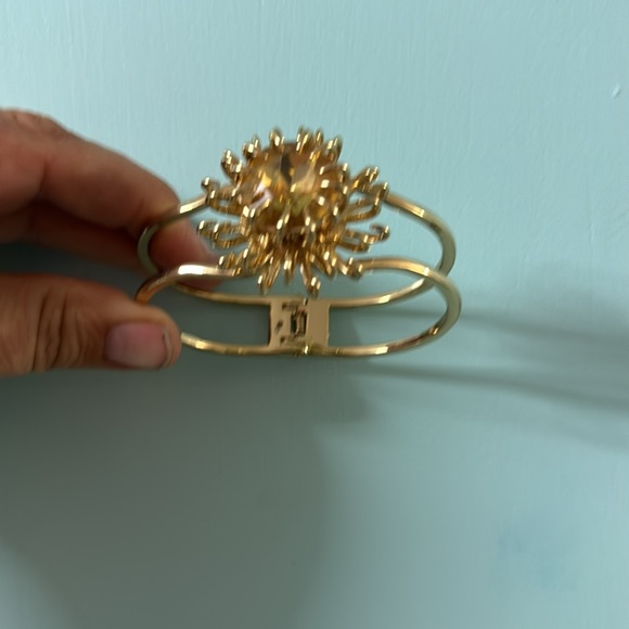 TALBOTS statement necklace and bracelet adjustable length - Picture 3 of 3